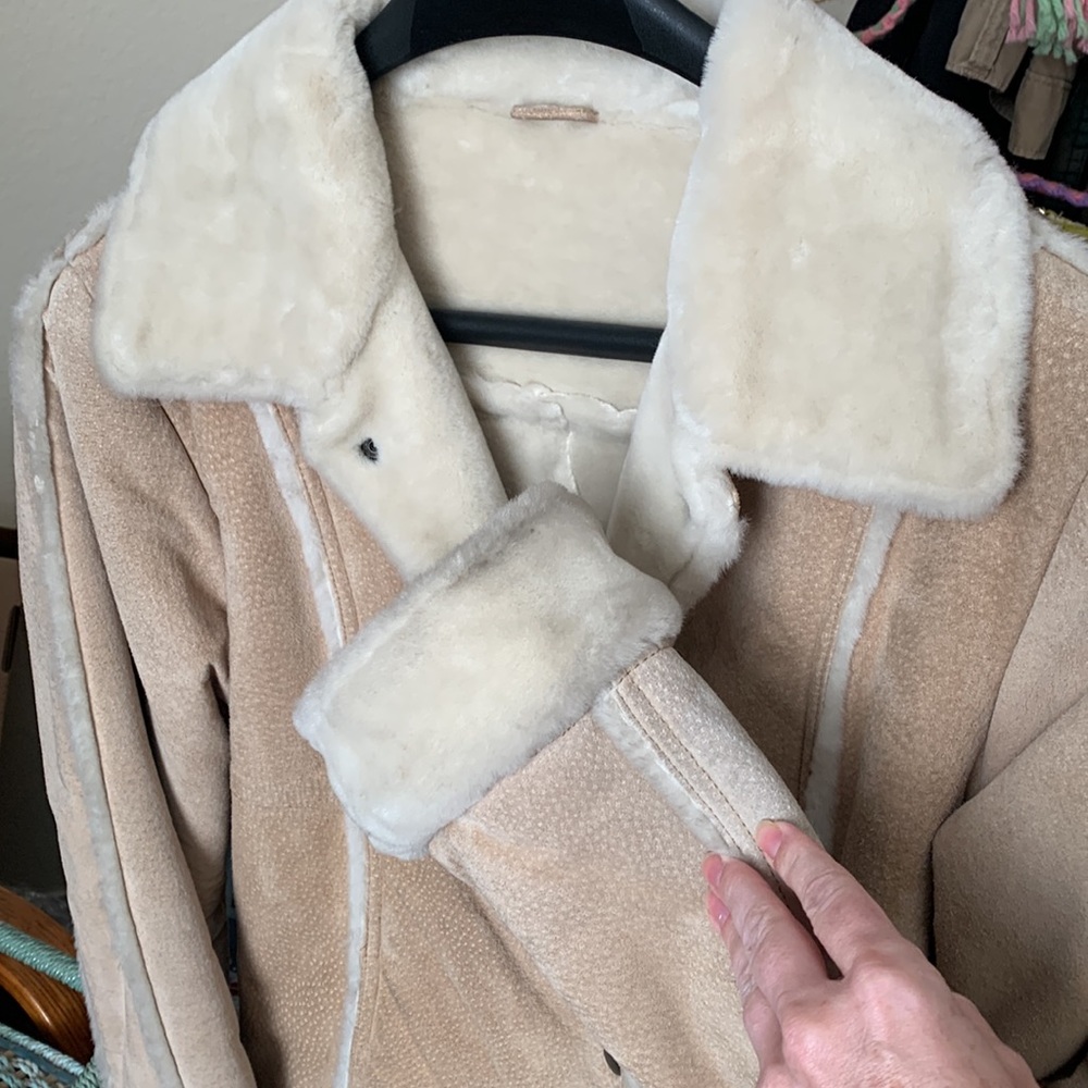Donating Soon Wilson’s Leather Suede Jacket - Picture 11 of 11